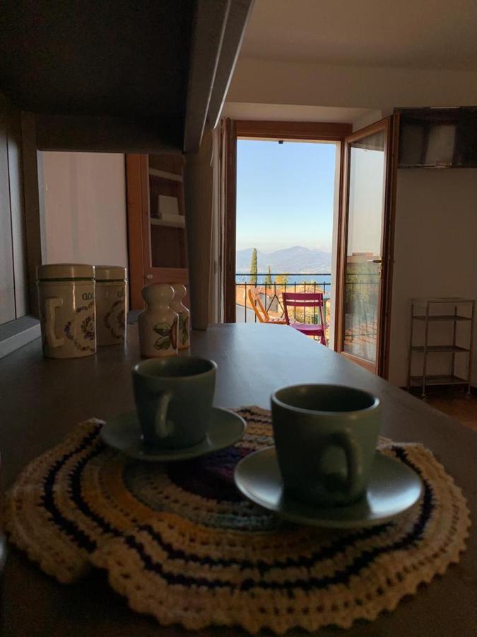 Casa Lisetta, 3-Room Apartment With Lake View Torri Del Benaco Eksteriør bilde