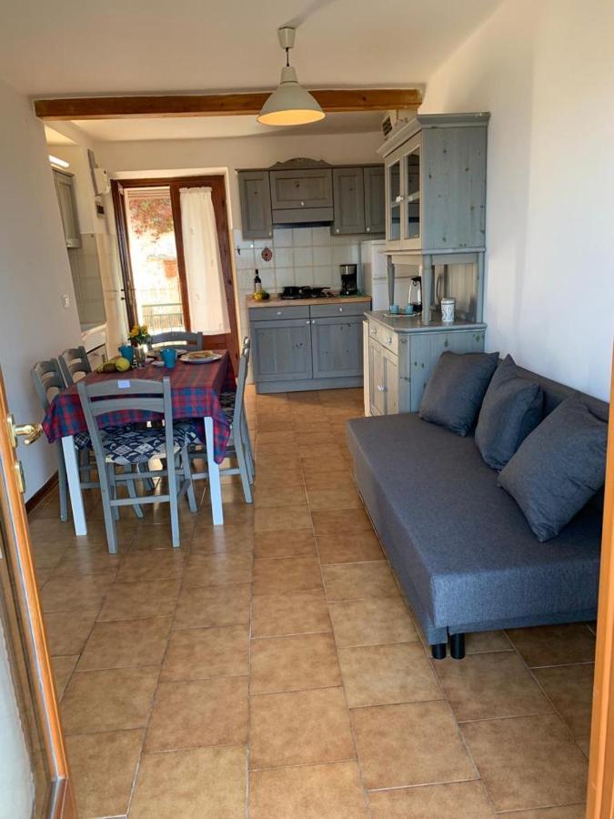 Casa Lisetta, 3-Room Apartment With Lake View Torri Del Benaco Eksteriør bilde